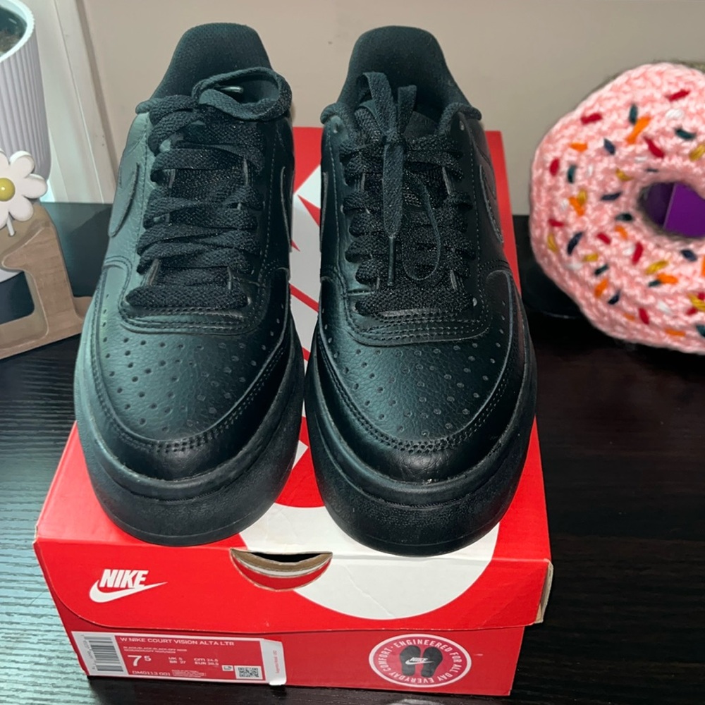 Nike Court Vision
